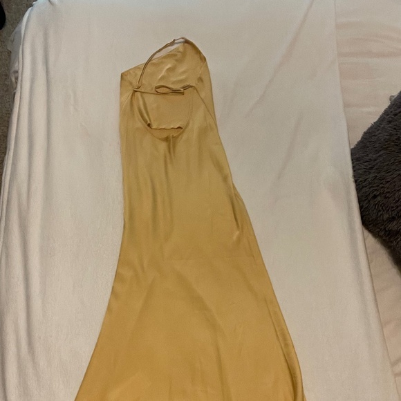 Satin Open Back Long Dres - Picture 10 of 14